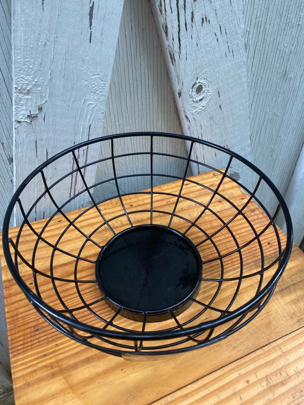 Black Wire 'Candy' Bowl - Picture 3 of 5